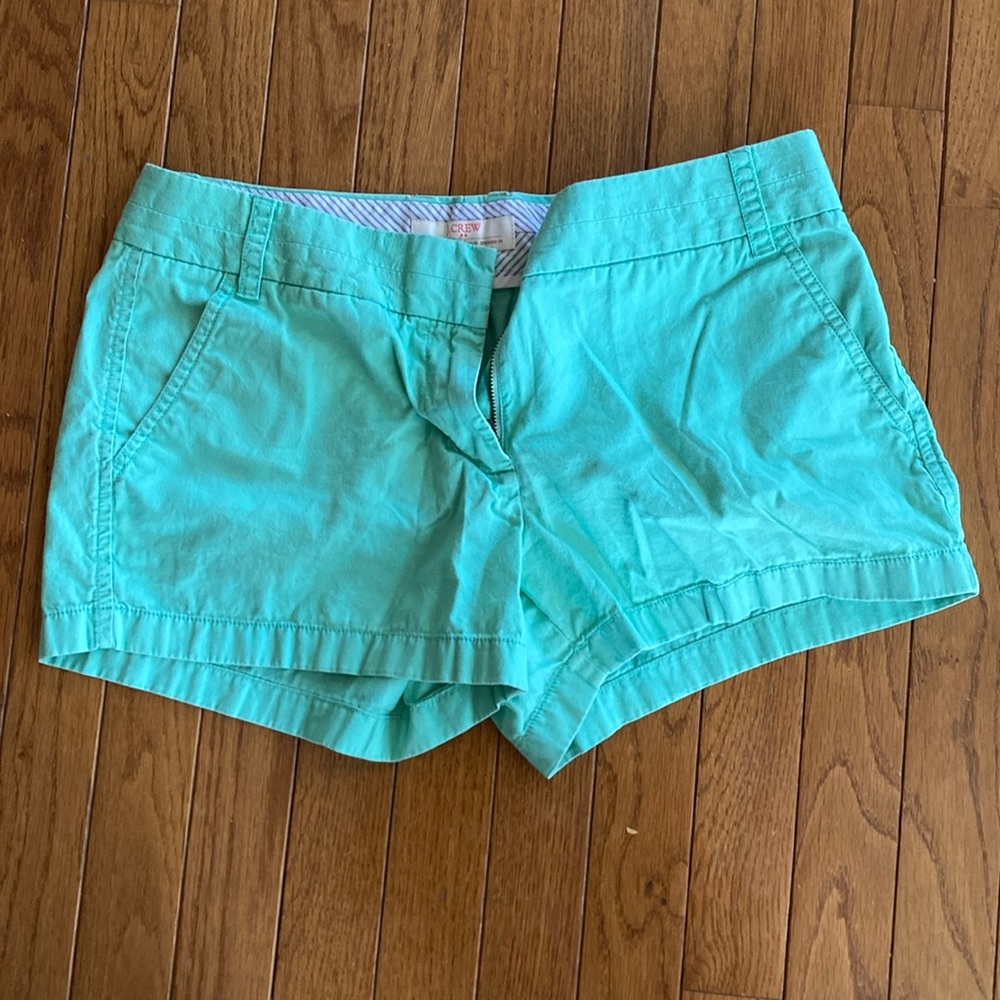 COPY - J.Crew 3 inch shorts size 8